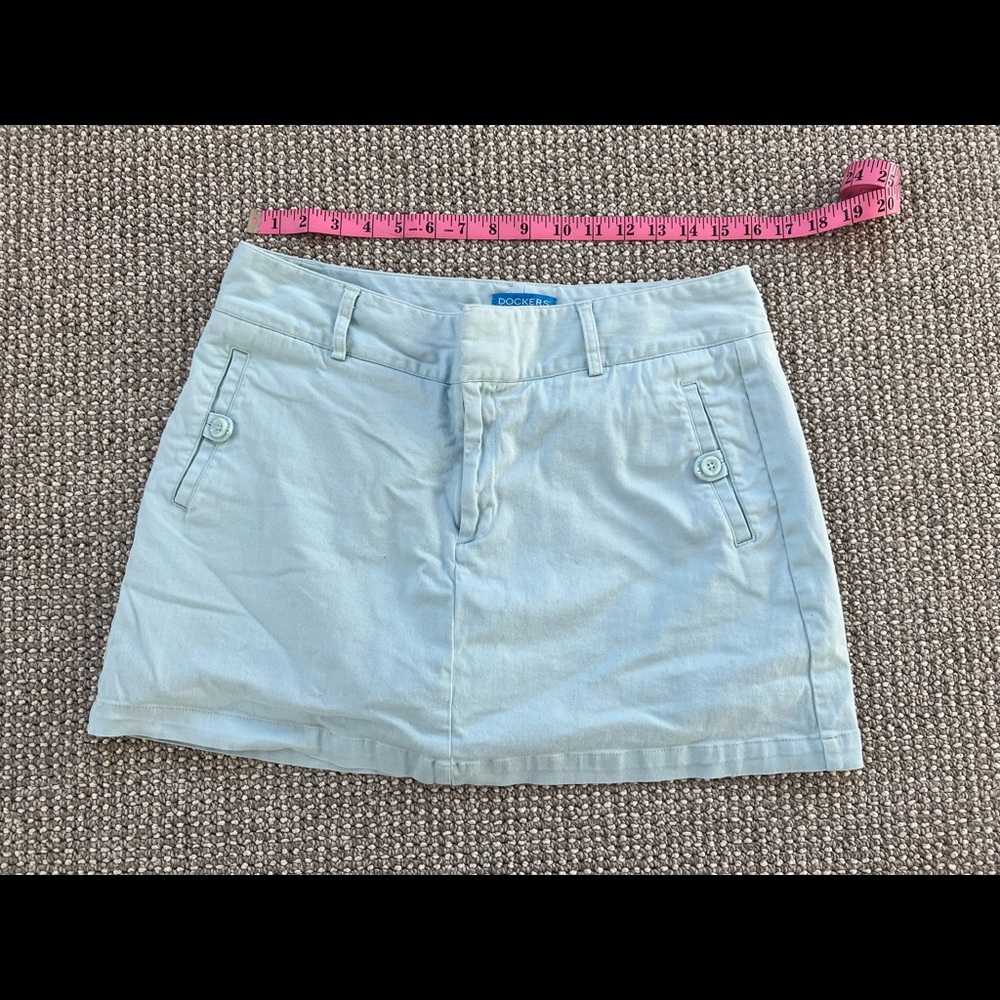 Women’s light blue Dockers skort